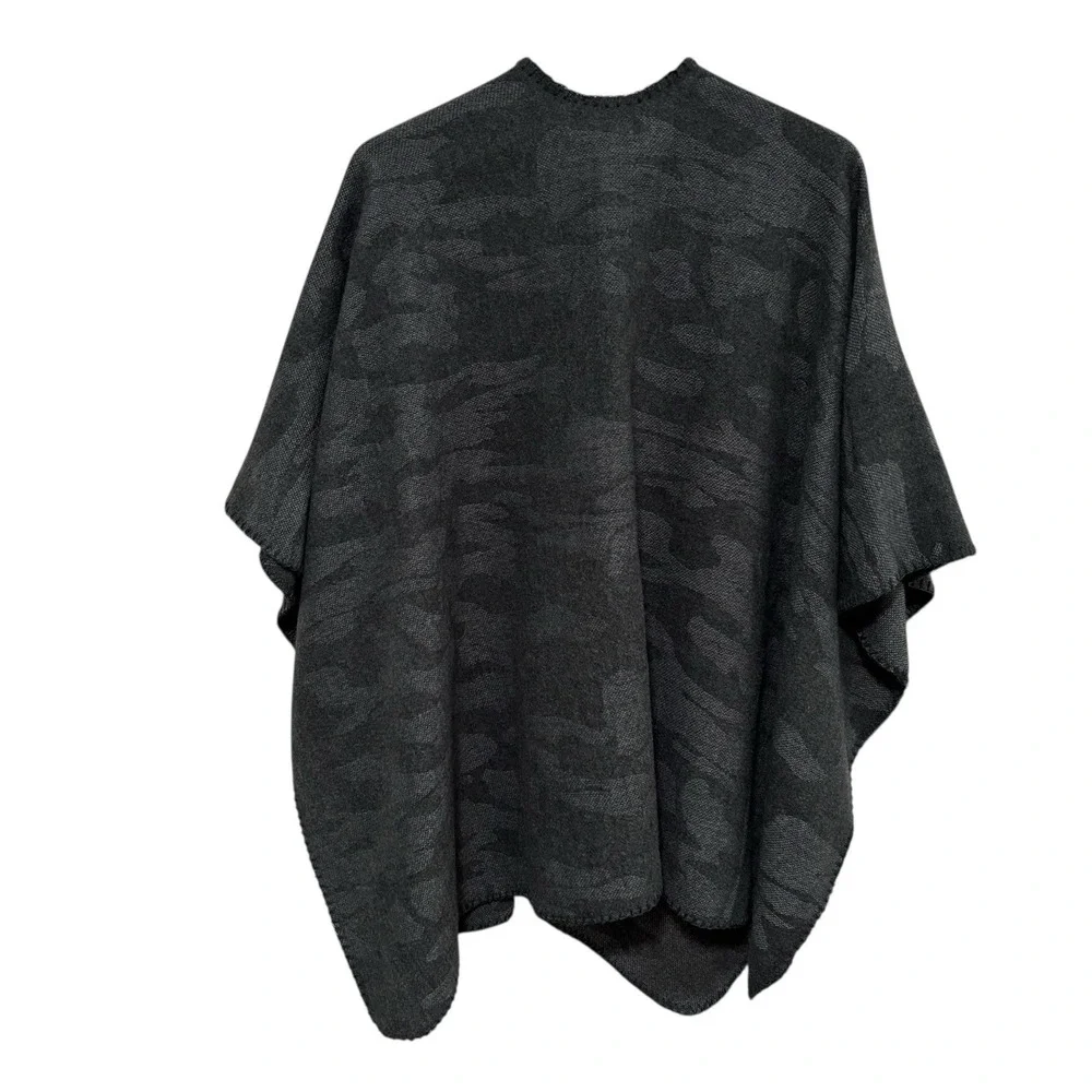 WOOLRICH Women's Wrap Cape Poncho‎ Gray Camo Blanket Coat ONE SIZE Length 31